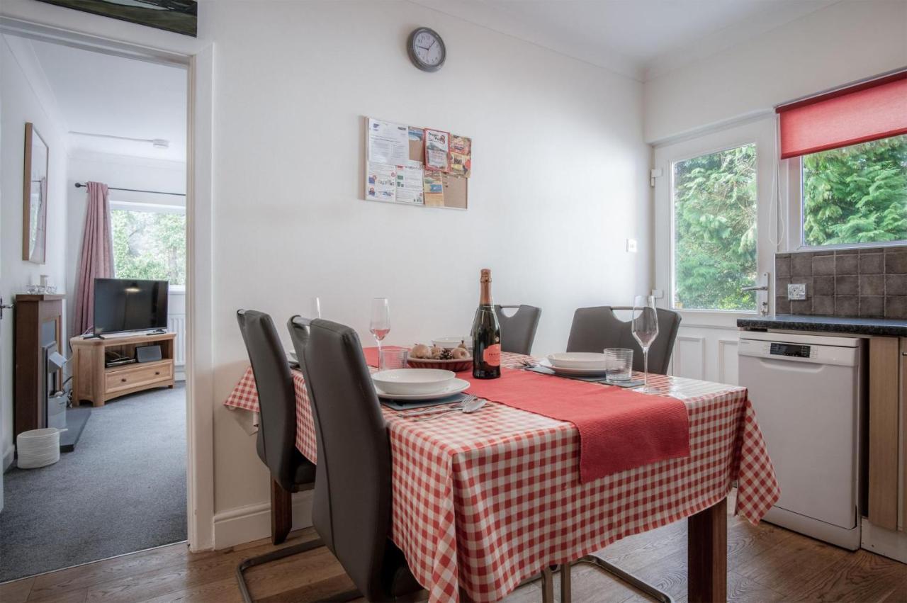 Glenvale - 2 Bedroom Apartment - Saundersfoot Buitenkant foto