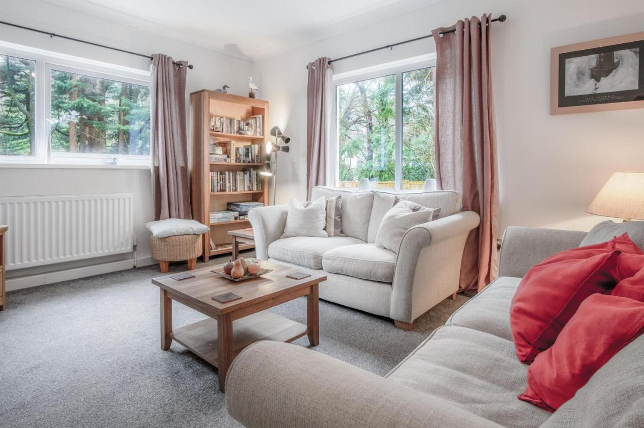 Glenvale - 2 Bedroom Apartment - Saundersfoot Buitenkant foto