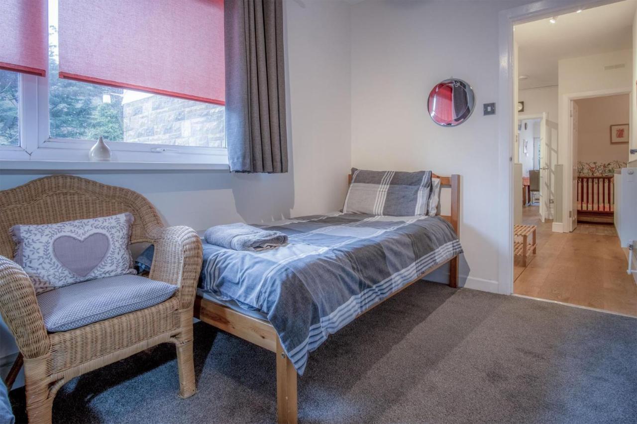 Glenvale - 2 Bedroom Apartment - Saundersfoot Buitenkant foto